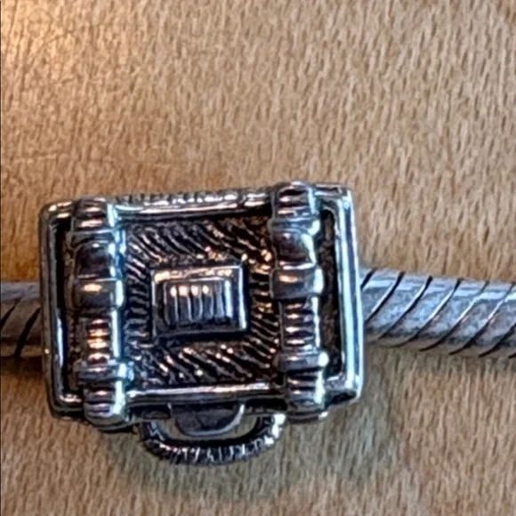 Chamilia Steamer Trunk - Picture 6 of 9